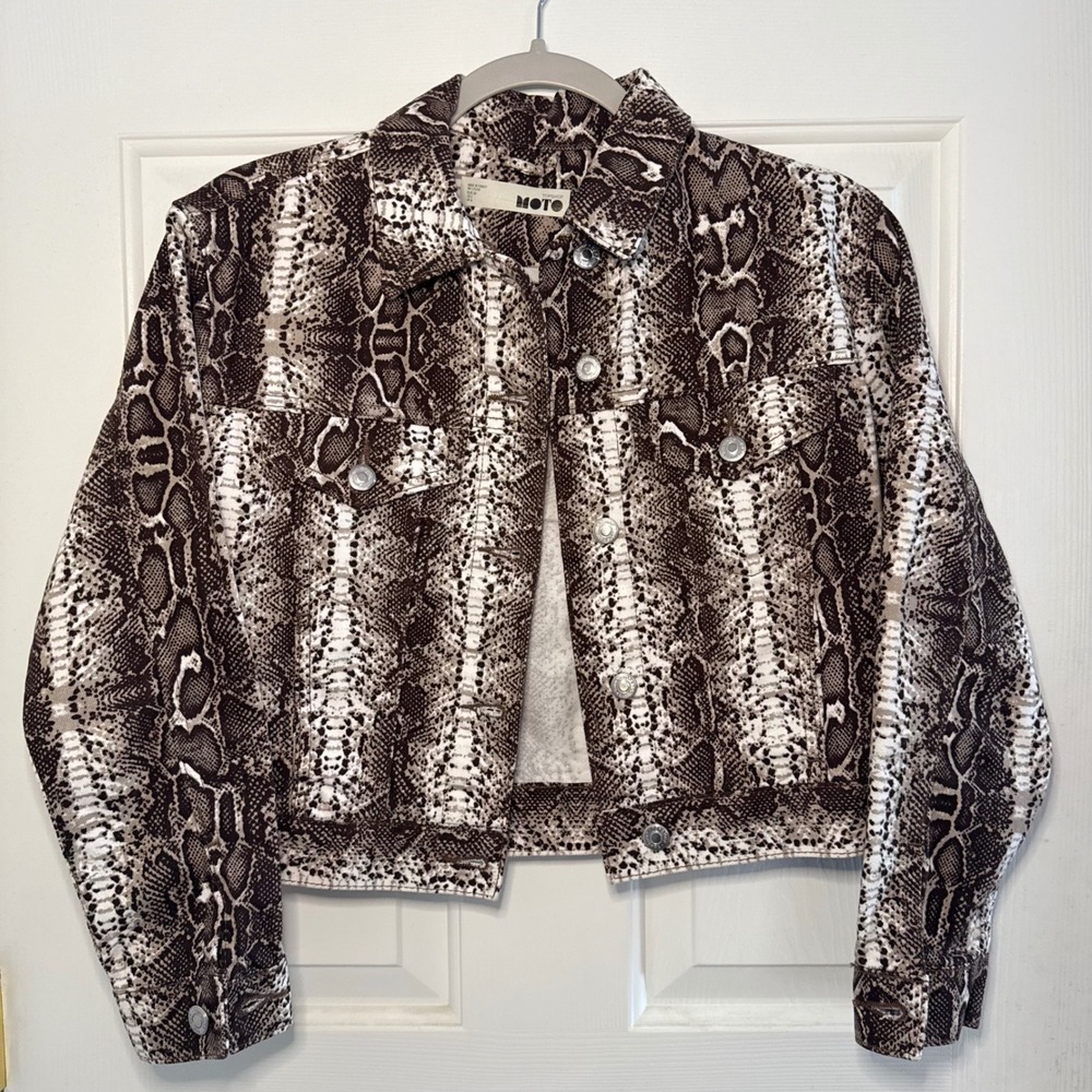 Topshop Moto Snakeskin Print‎ Denim Jacket Brown White Cropped Trucker US 2